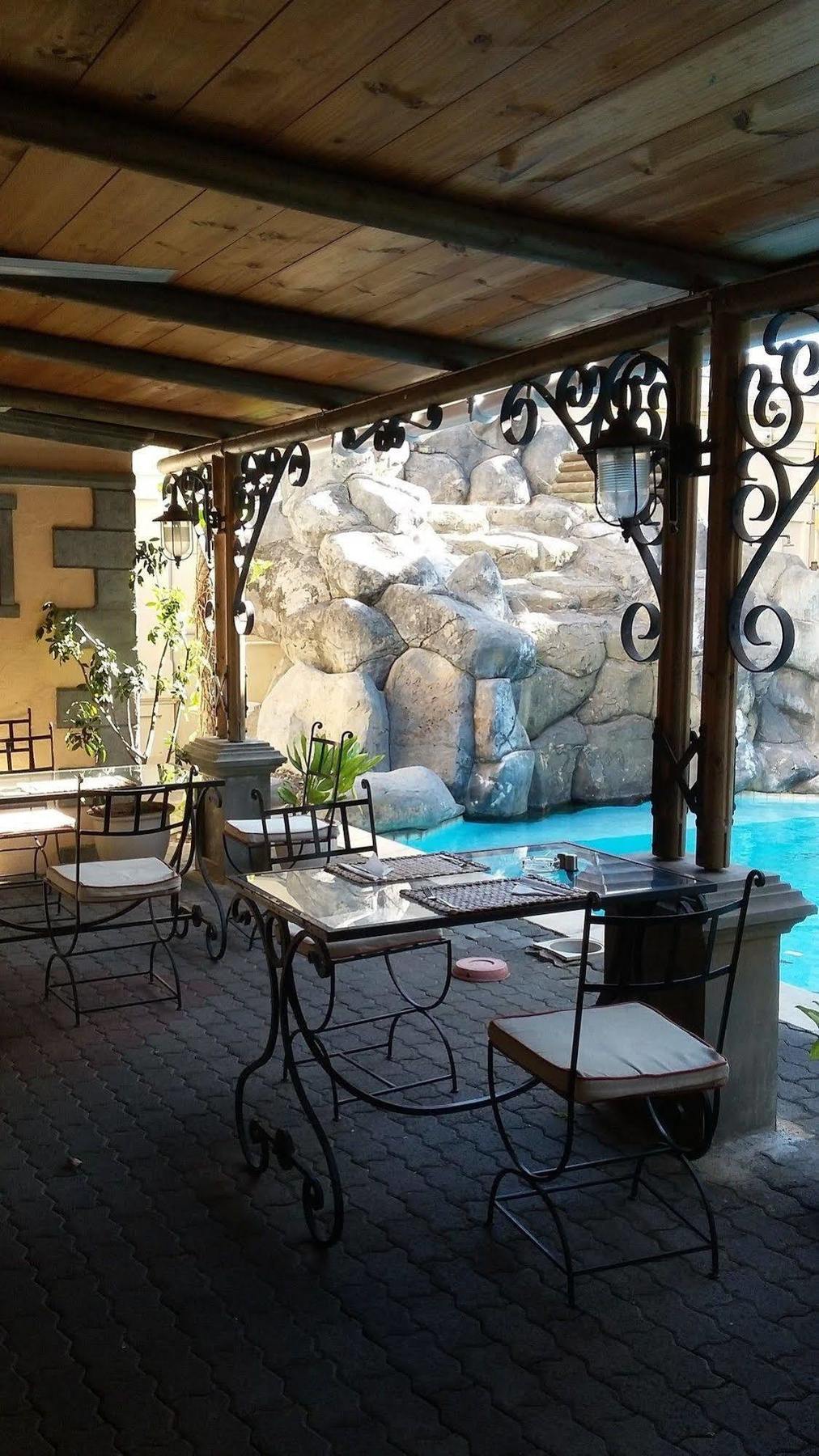 Le Saint Georges Hotel Порт Луи Екстериор снимка